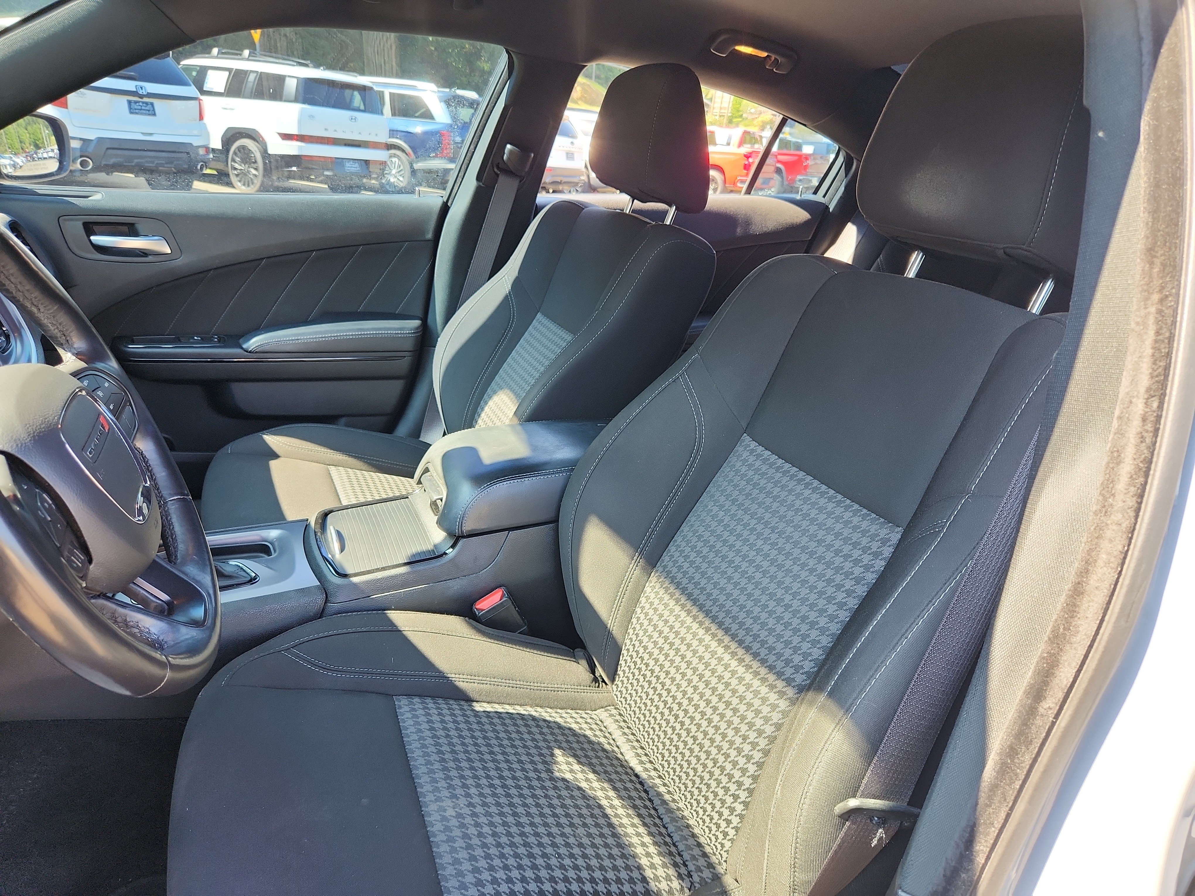 Used 2020 Dodge Charger SXT w/ Blacktop Package RWD image 23