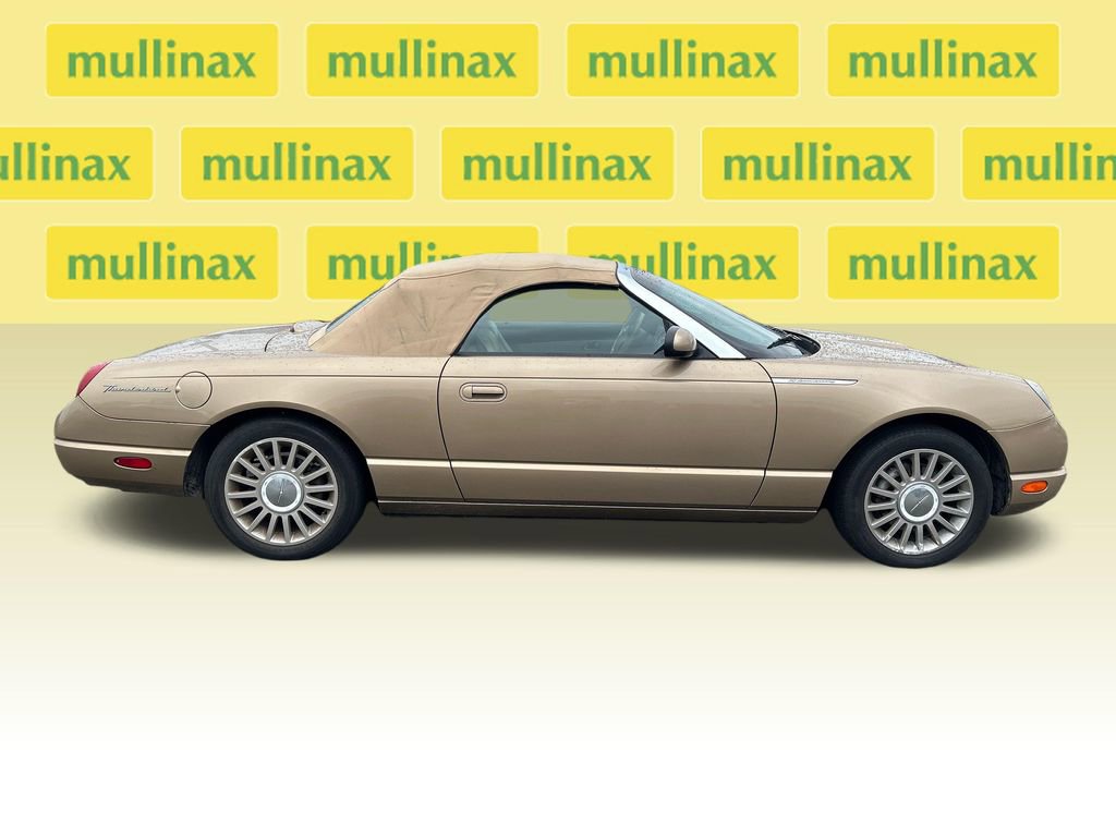 Used 2005 Ford Thunderbird image 2