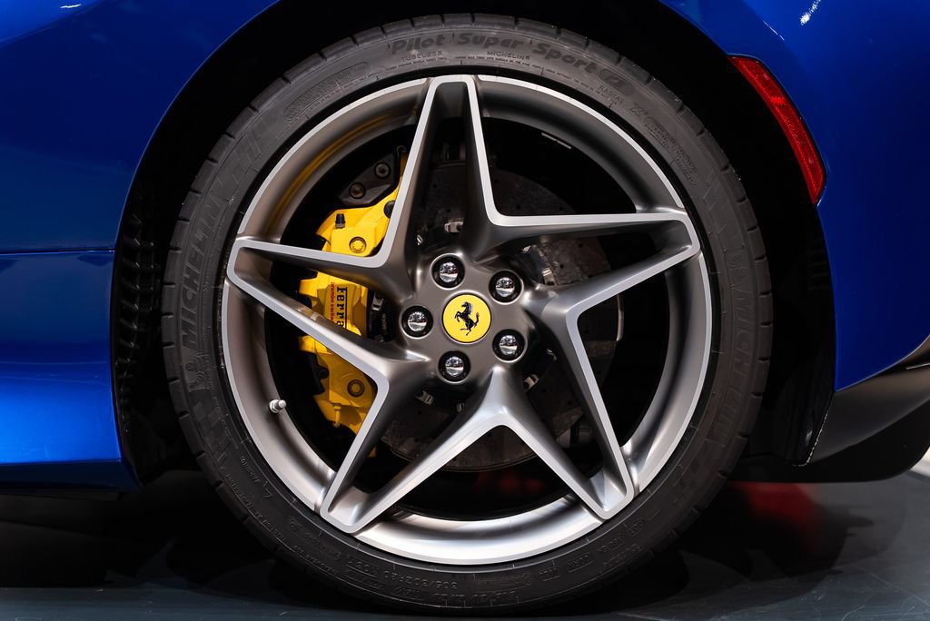 Certified 2021 Ferrari F8 Tributo RWD image 14