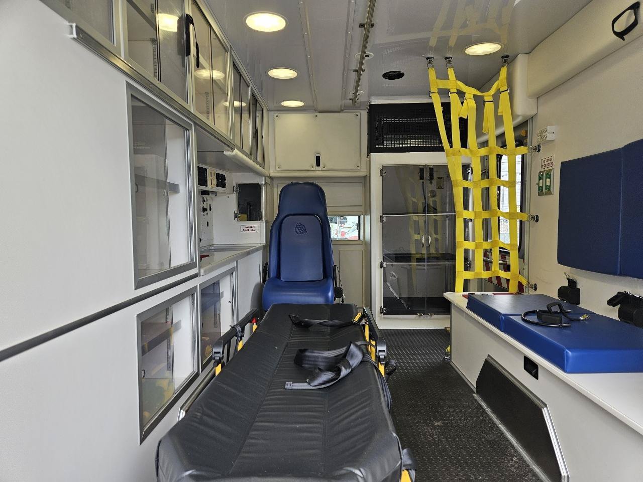 Used 2013 Ford F450 XLT w/ Ambulance Preparation Pkg RWD image 51