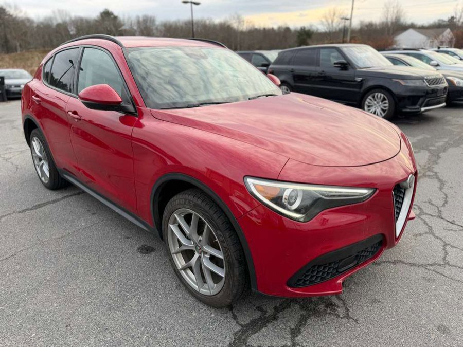 Used 2018 Alfa Romeo Stelvio Sport w/ Quick Order Package 22J Sport image 3