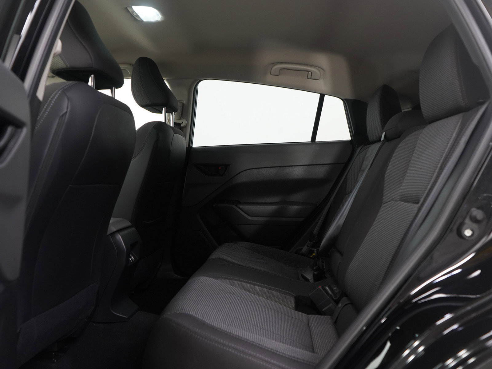 Used 2024 Subaru Crosstrek 2.0i Premium w/ Popular Package #4 image 17