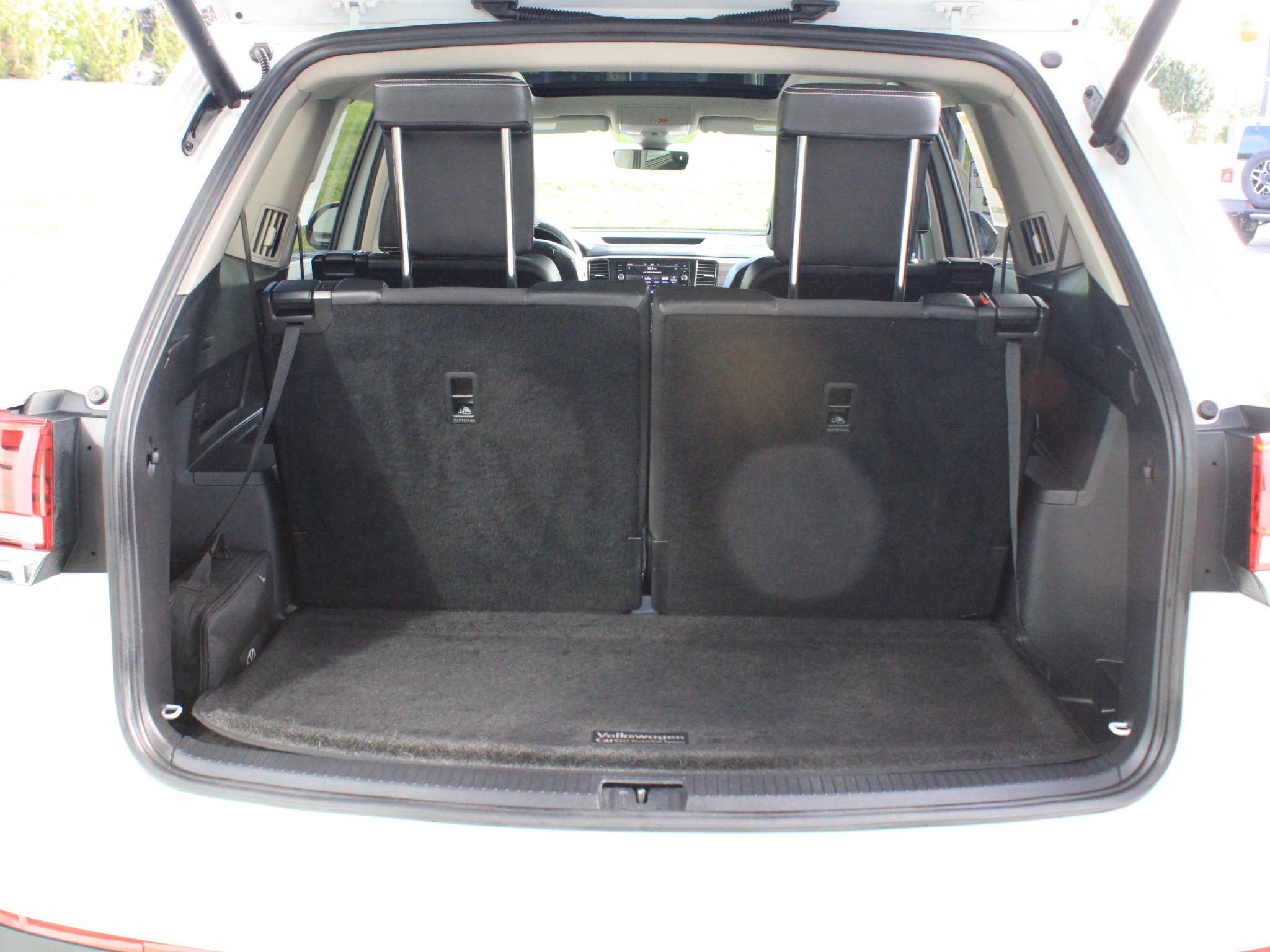 Used 2023 Volkswagen Atlas SEL AWD/4WD image 33
