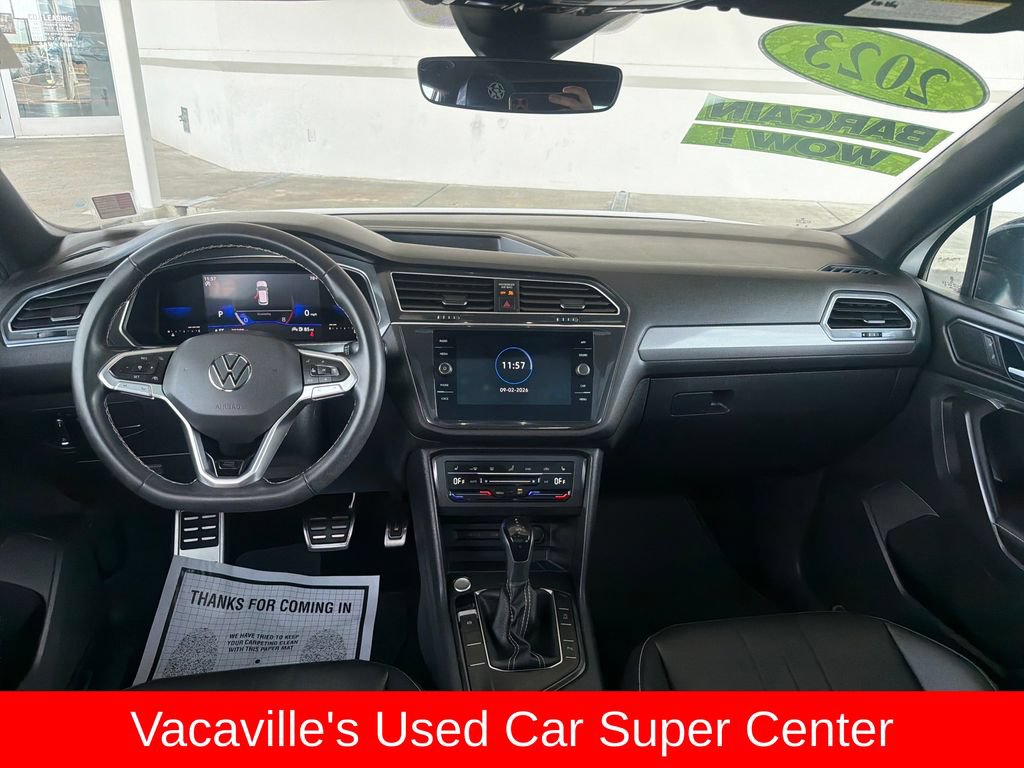 Used 2023 Volkswagen Tiguan SE R-Line FWD image 12