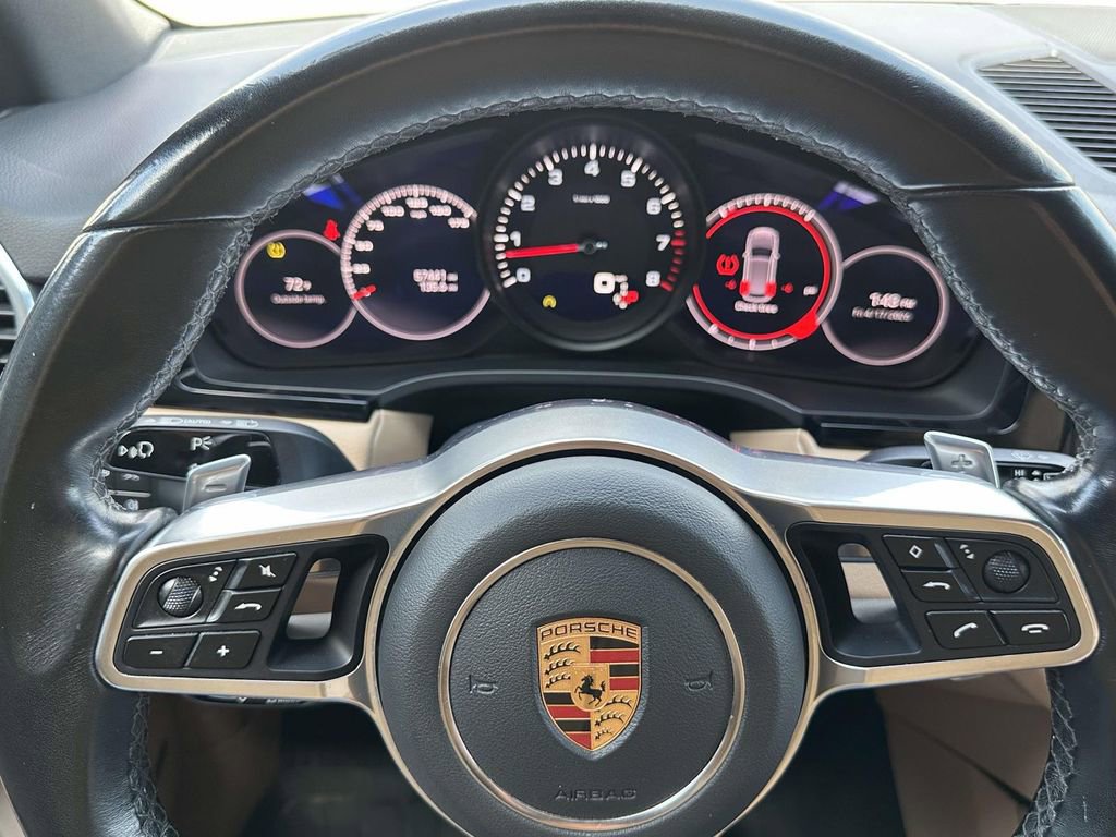 Used 2022 Porsche Cayenne Platinum Edition AWD/4WD image 21