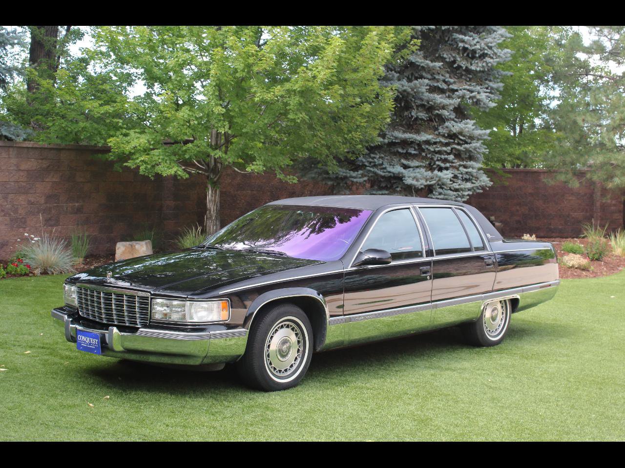 Used 1996 Cadillac Fleetwood Brougham RWD image 1