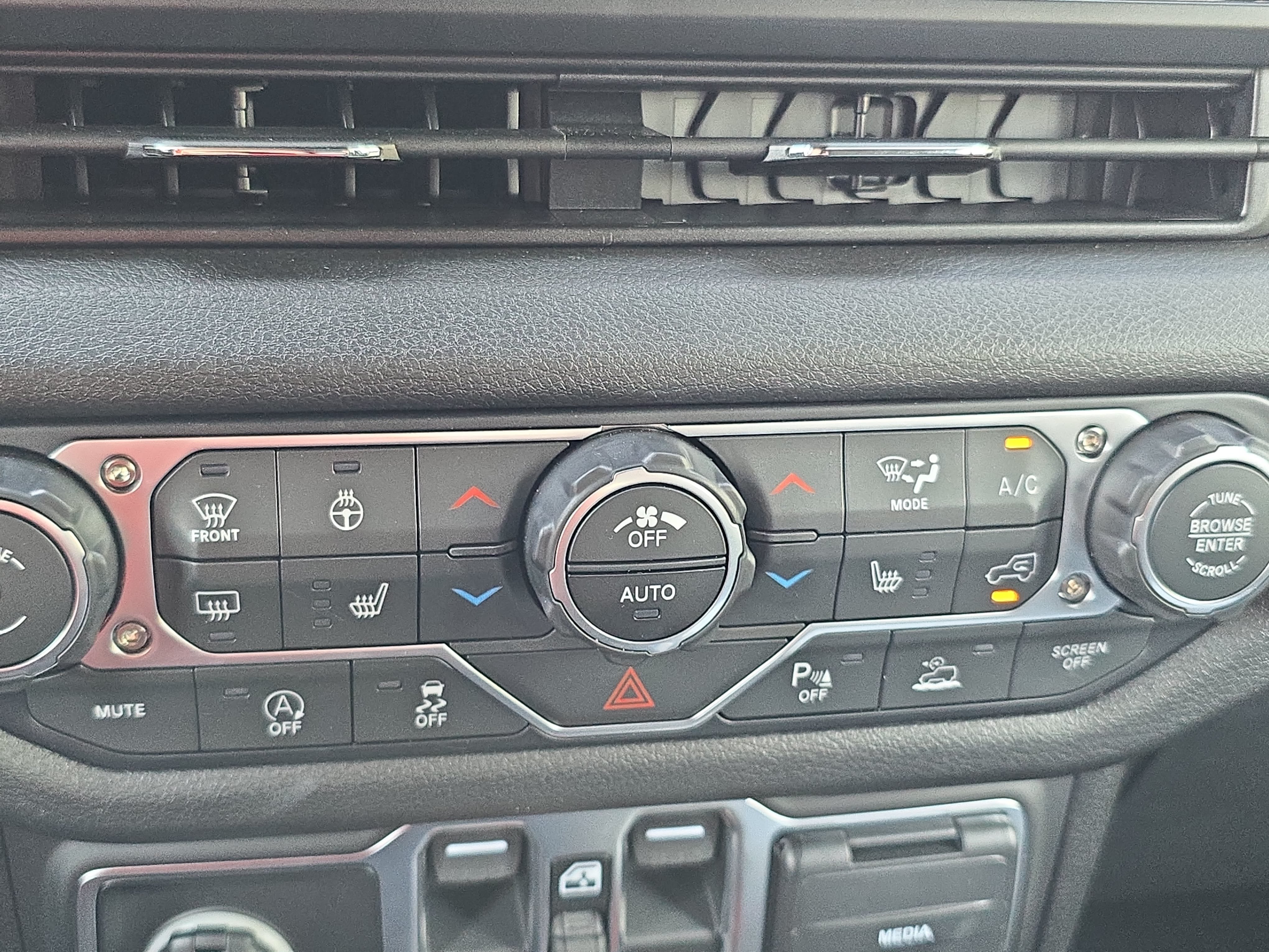 Used 2026 Jeep Wrangler Unlimited Sport AWD/4WD image 22