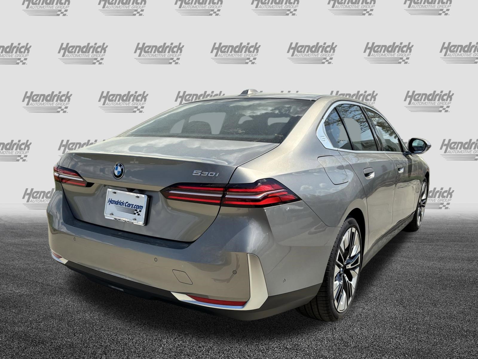 Certified 2026 BMW 530i image 10
