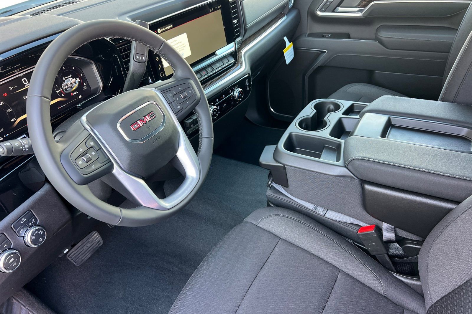 New 2026 GMC Sierra 2500 SLE image 8