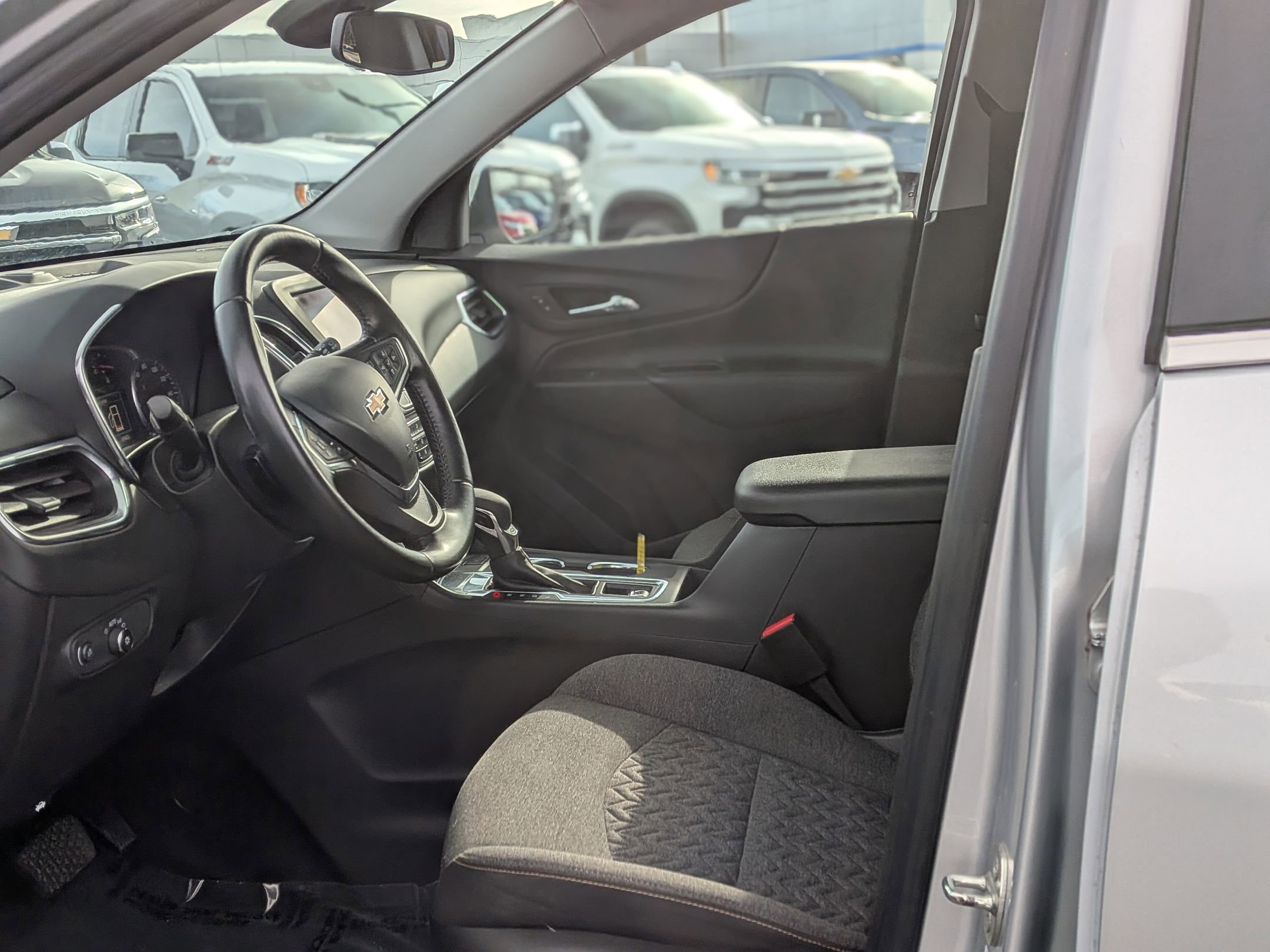 Used 2022 Chevrolet Equinox LT image 16