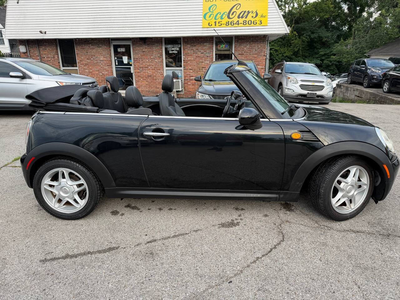 Used 2009 MINI Cooper Convertible FWD image 8