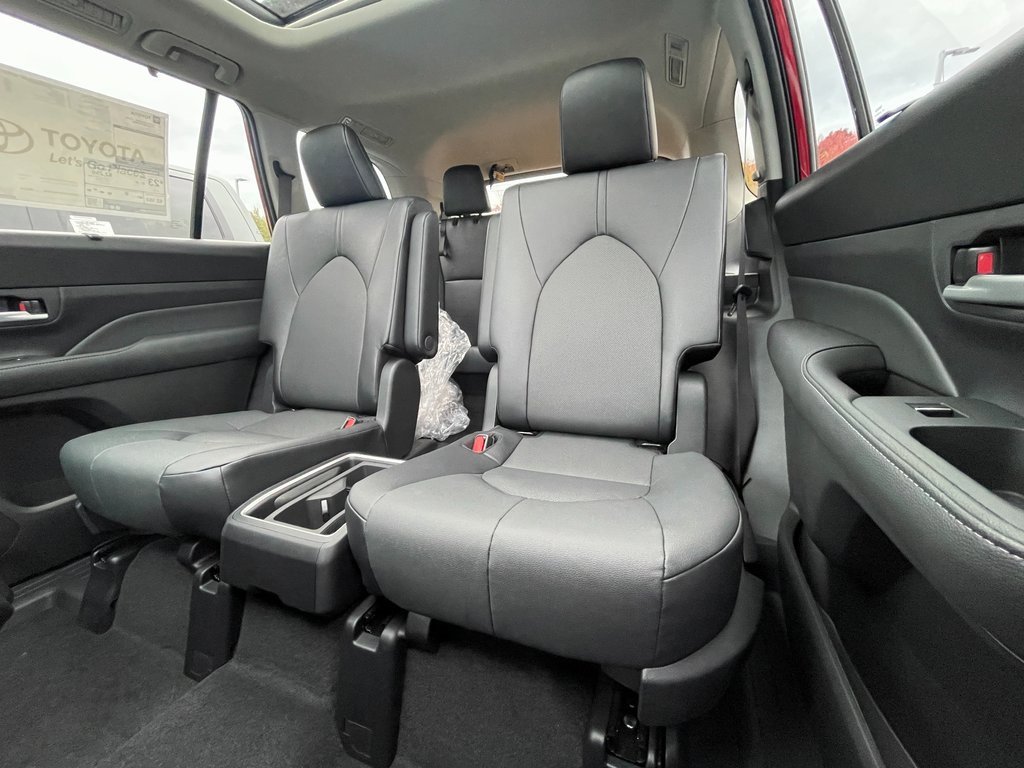 New 2026 Toyota Grand Highlander XLE image 14