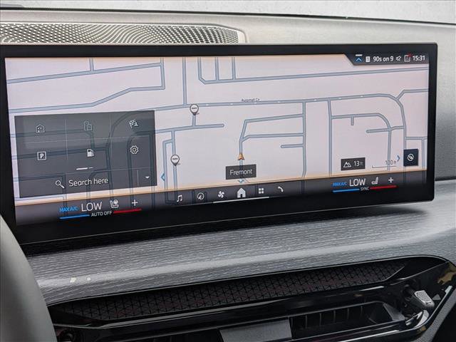 Used 2025 BMW 230i Coupe w/ M Sport Package image 13