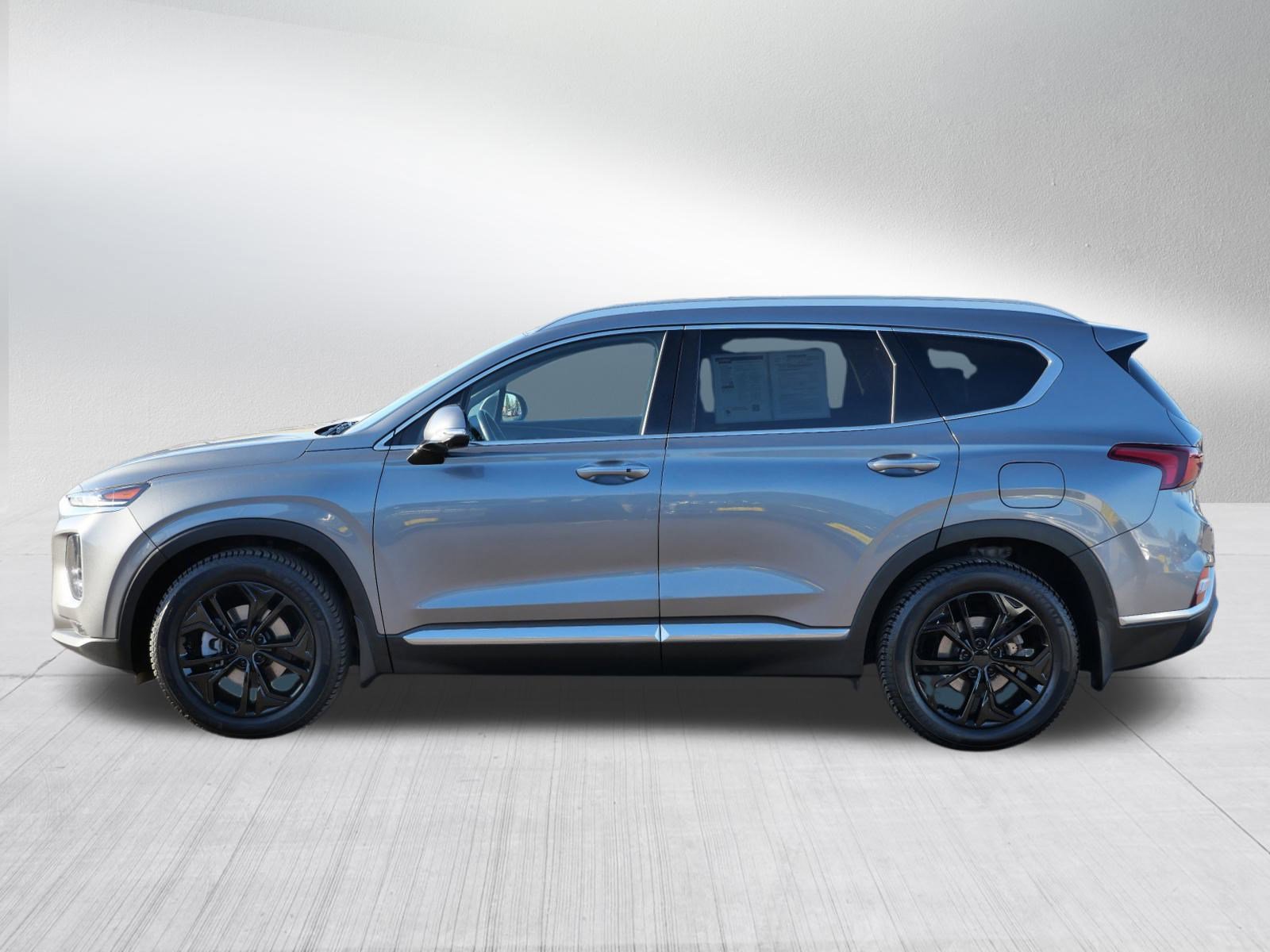 Used 2019 Hyundai Santa Fe AWD image 4