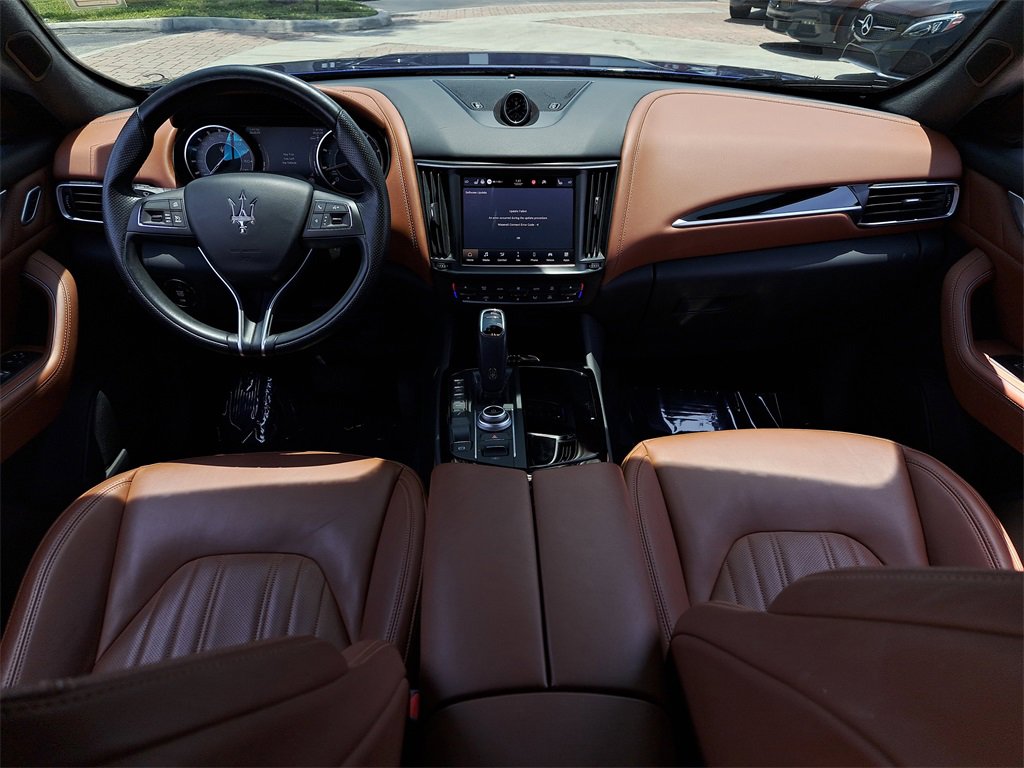Used 2022 Maserati Levante Modena image 15