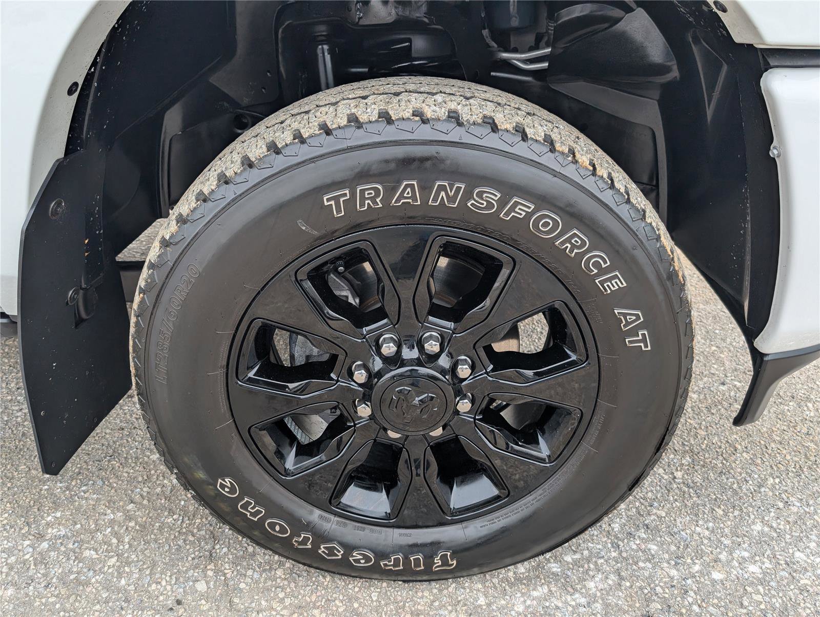 Used 2024 RAM 3500 Limited image 9