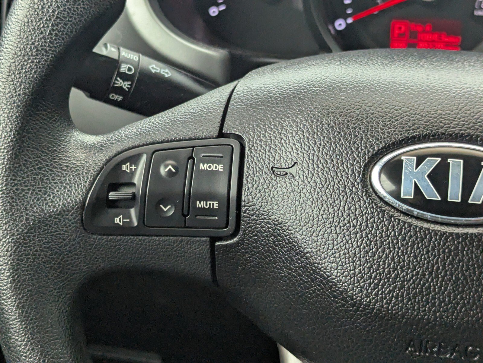 Used 2015 Kia Sportage LX FWD image 29