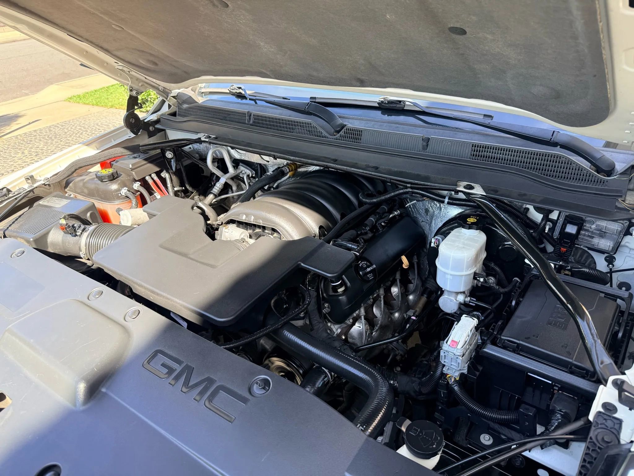 Used 2015 GMC Yukon Denali AWD/4WD image 27