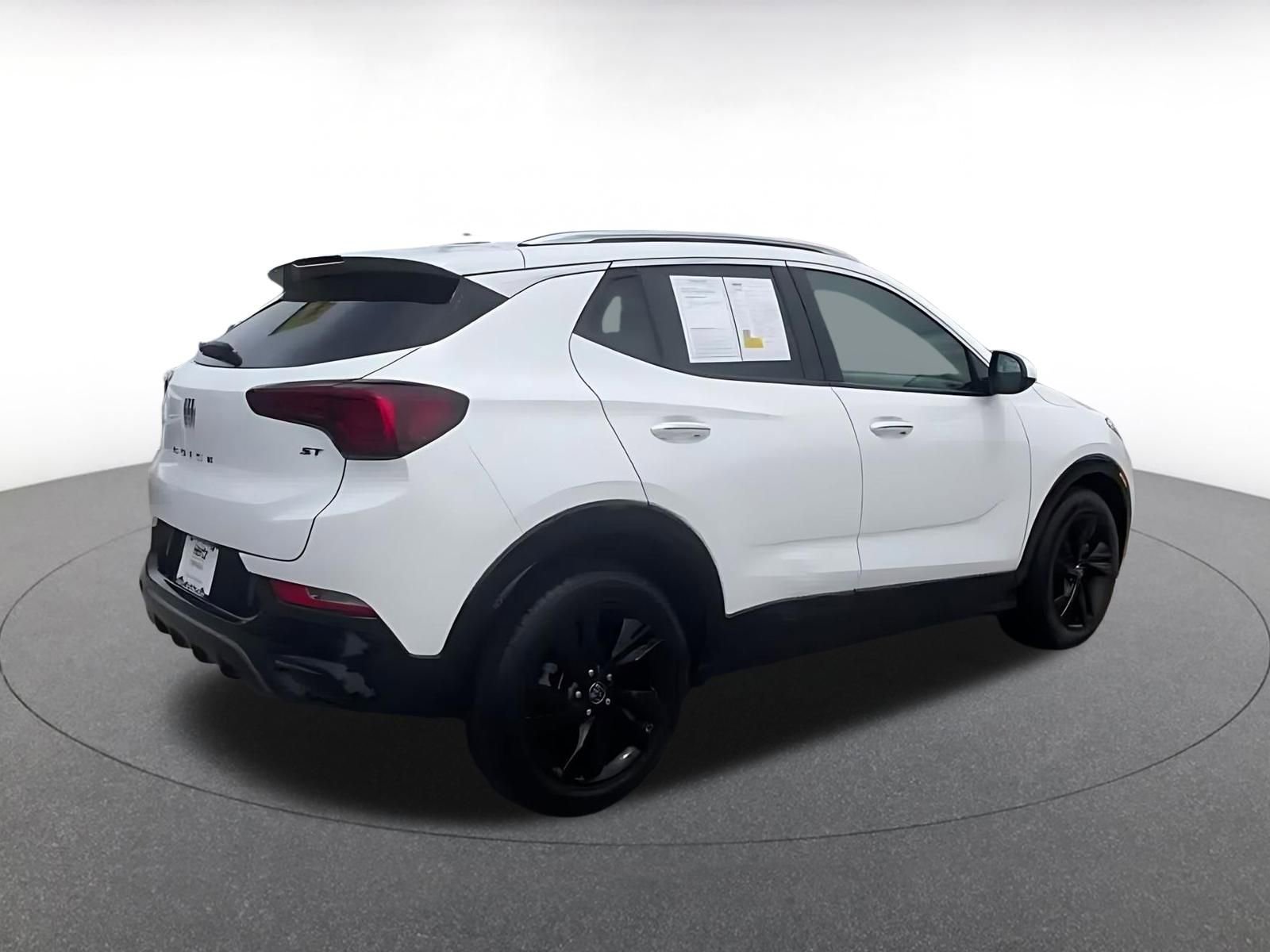 Used 2024 Buick Encore GX Sport Touring FWD image 12
