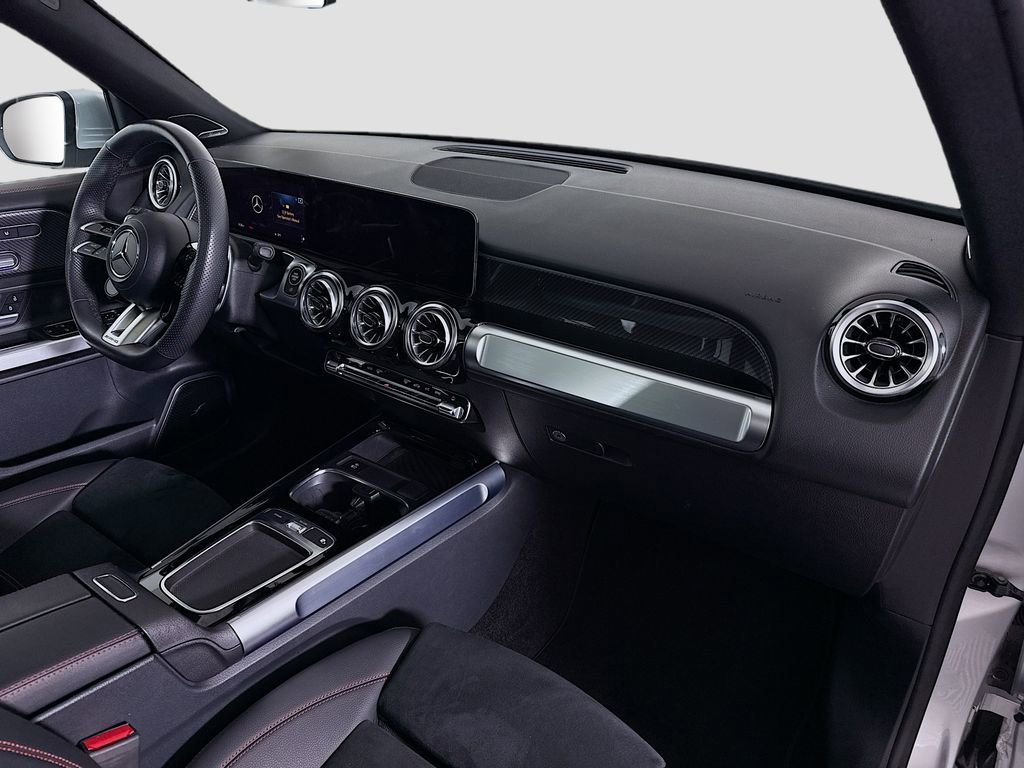 Used 2024 Mercedes-Benz GLB 35 AMG 4MATIC w/ Exclusive Package image 29