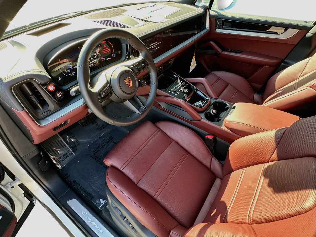 New 2026 Porsche Cayenne AWD/4WD image 4
