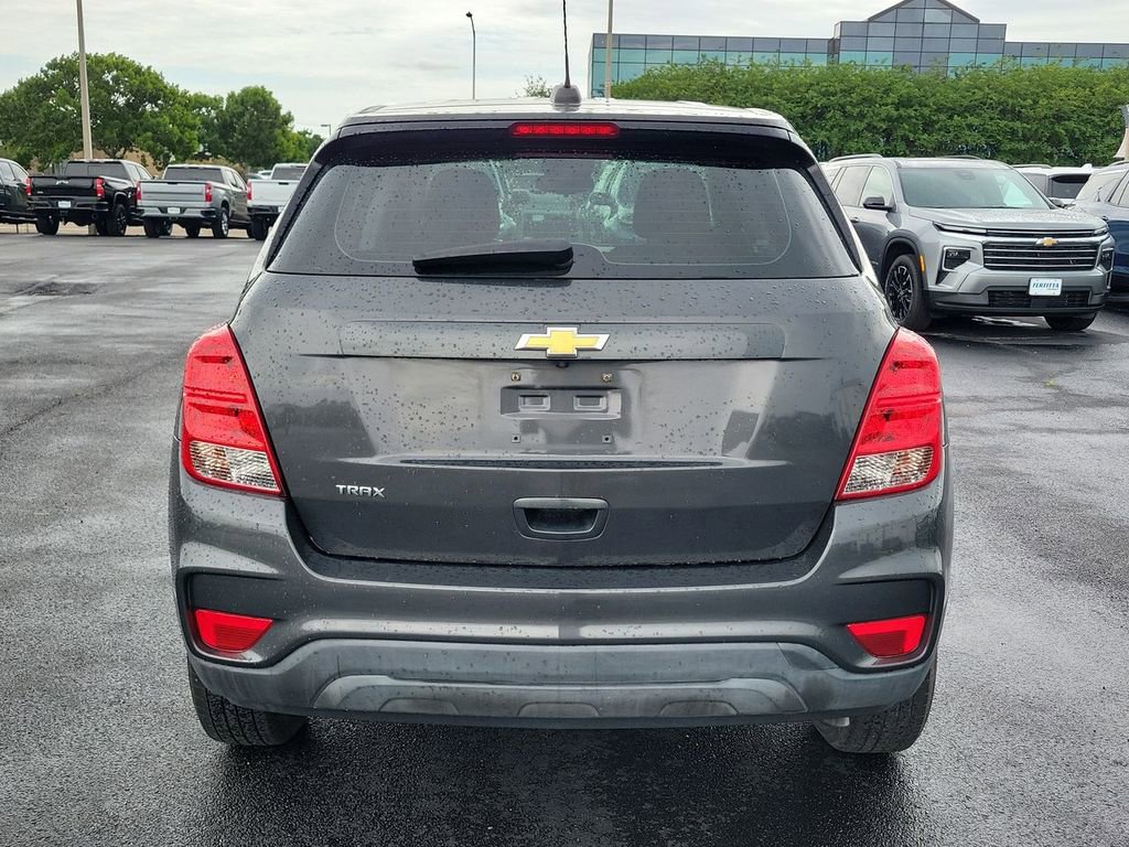 Used 2020 Chevrolet Trax LS FWD image 16