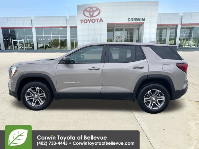 Used 2026 GMC Terrain Elevation AWD/4WD image 2