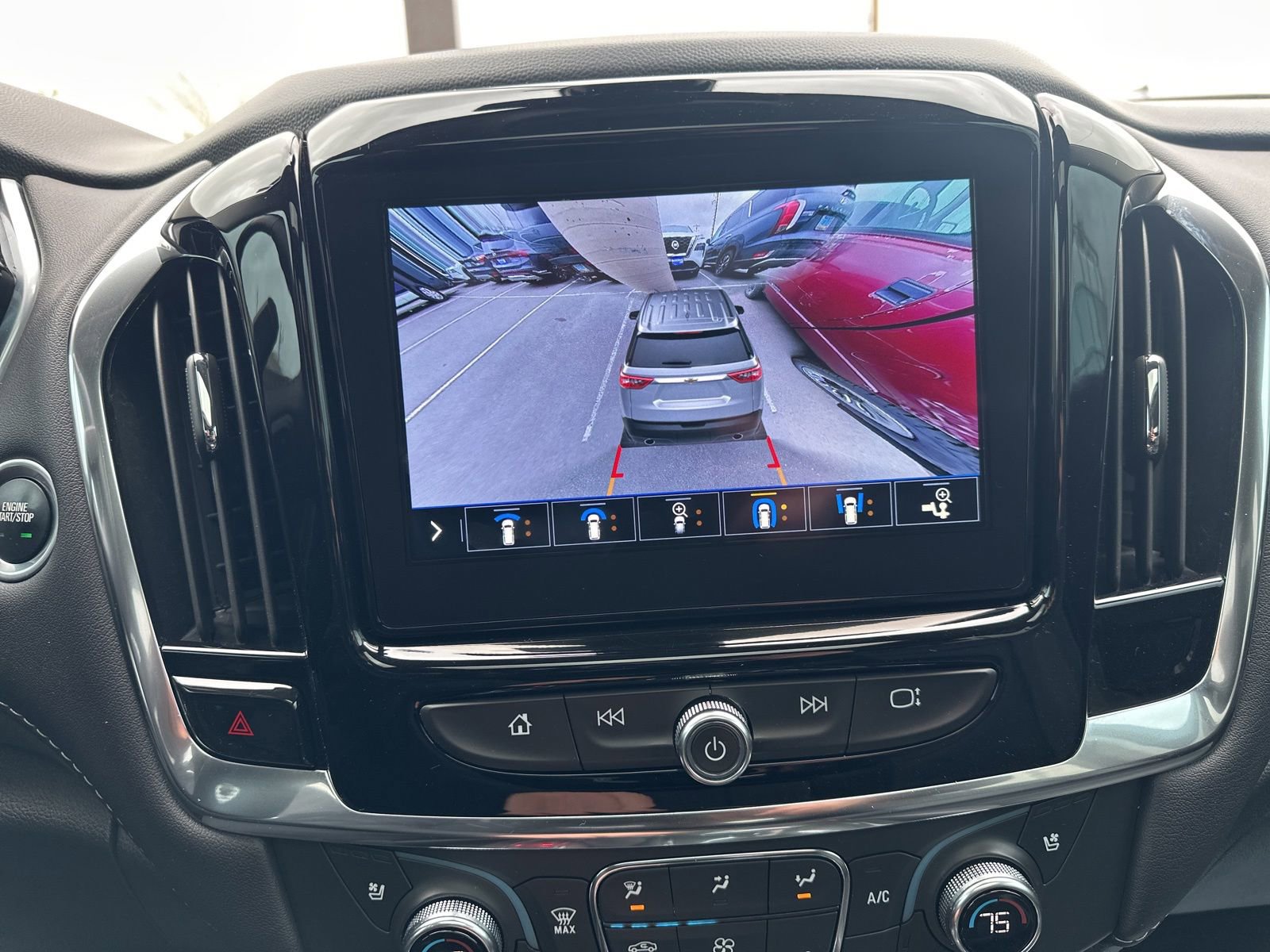 Used 2021 Chevrolet Traverse High Country FWD image 62