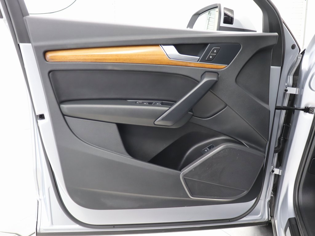 Used 2022 Audi Q5 2.0T Premium image 37