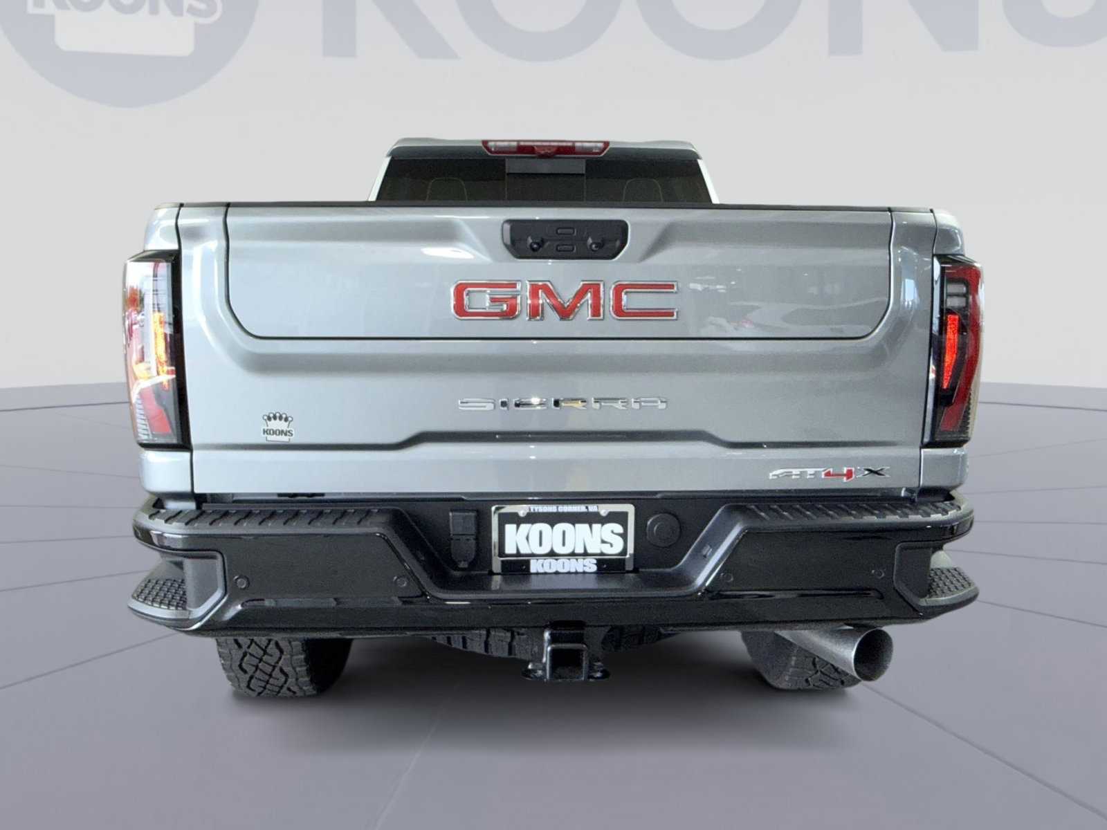 Used 2025 GMC Sierra 2500 AT4X AWD/4WD image 5