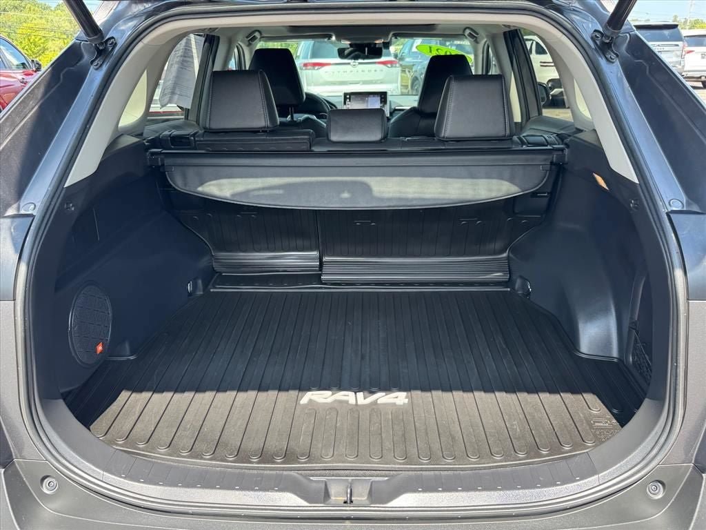 Used 2021 Toyota RAV4 Limited AWD/4WD image 20