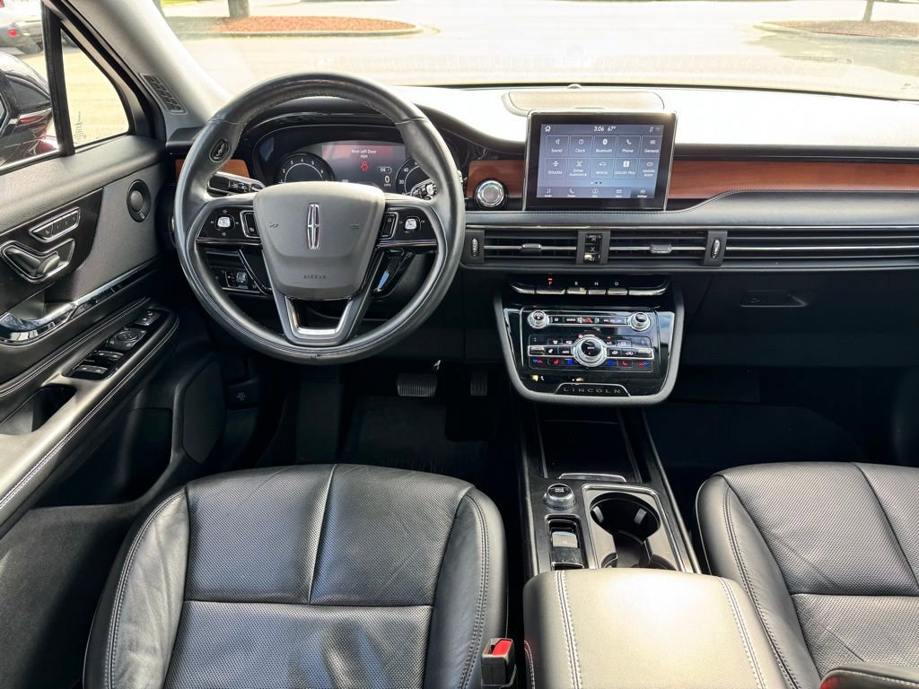 Used 2020 Lincoln Corsair Reserve w/ Equipment Group 201A image 4