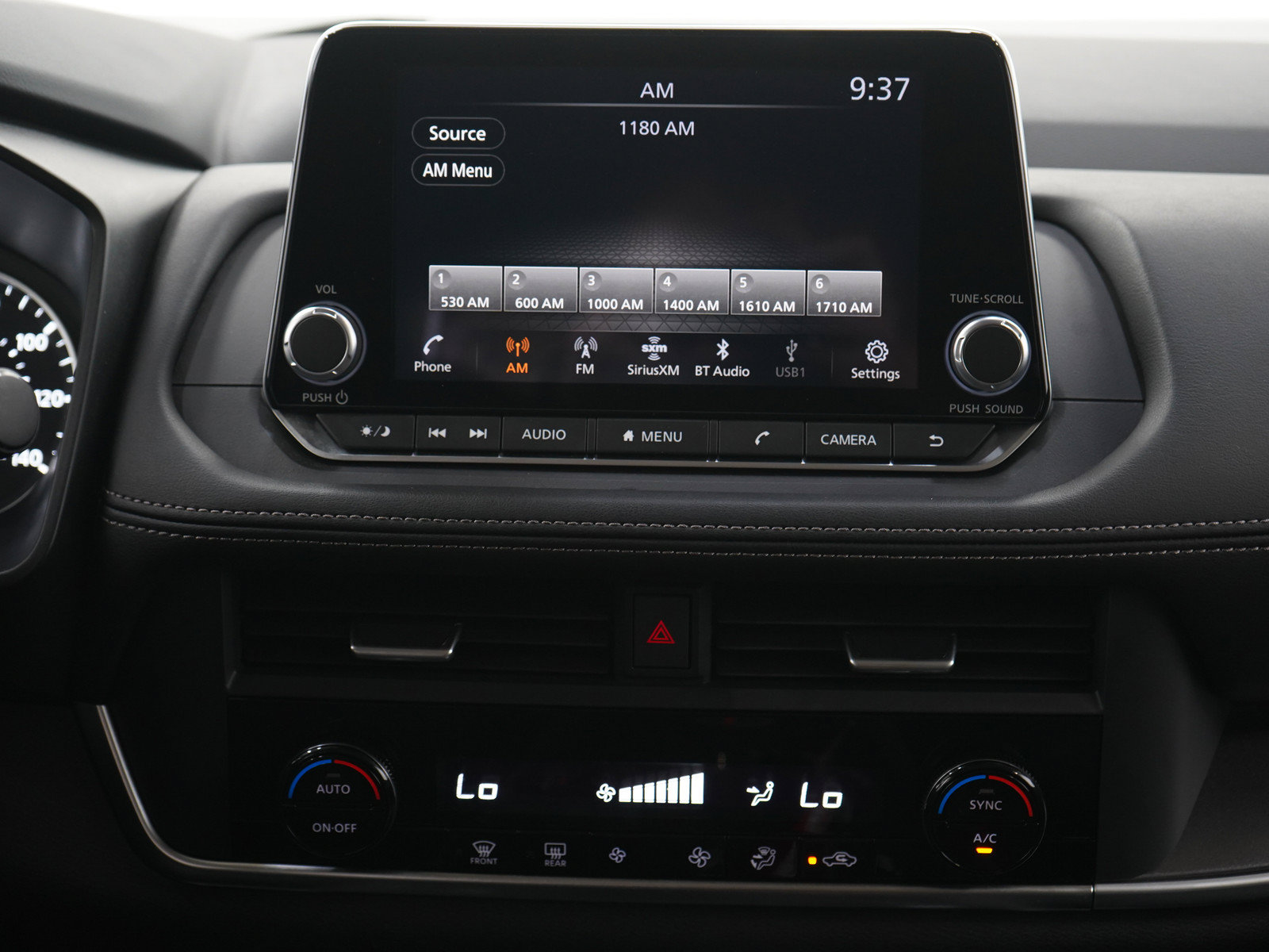 Used 2024 Nissan Rogue SV AWD/4WD image 19