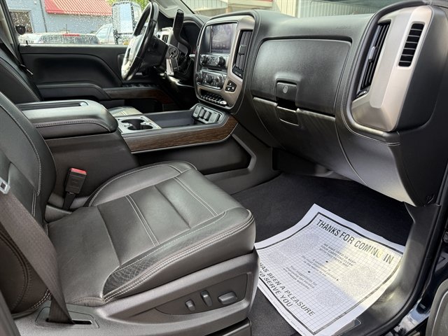 Used 2019 GMC Sierra 3500 Denali w/ Duramax Plus Package AWD/4WD image 38