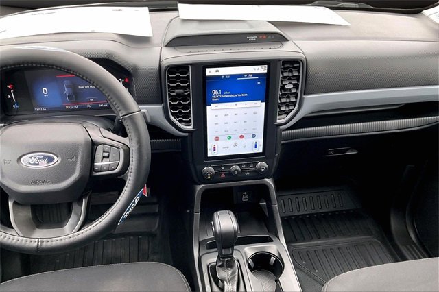 Used 2024 Ford Ranger XL image 6