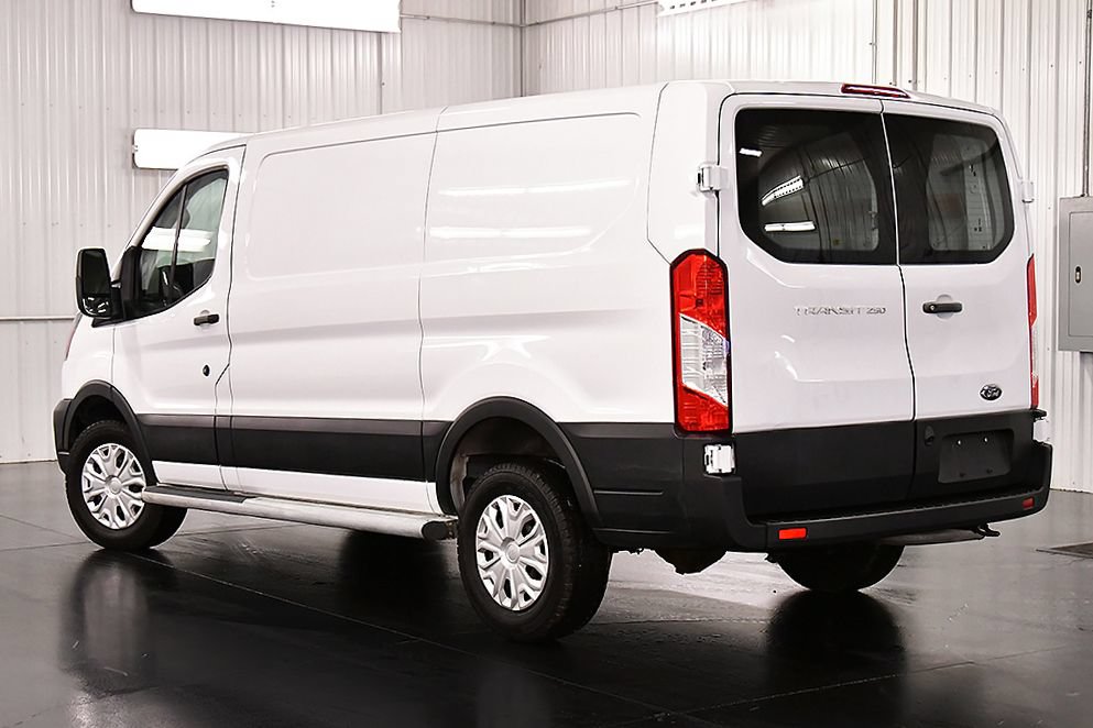 Used 2024 Ford Transit 250 Low Roof w/ Exterior Upgrade Package RWD image 5
