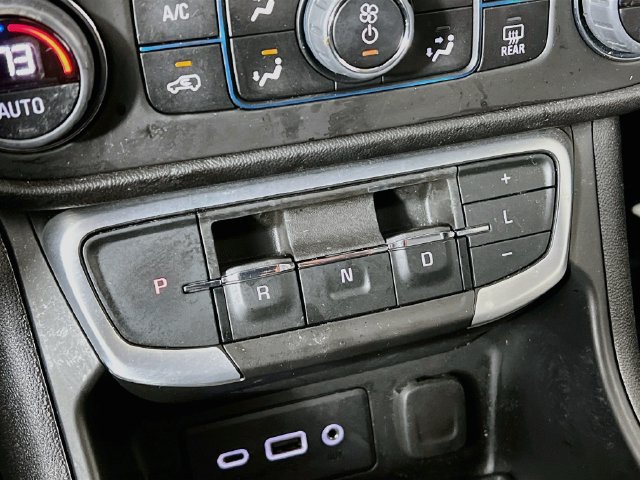 Used 2023 GMC Terrain SLE FWD image 22