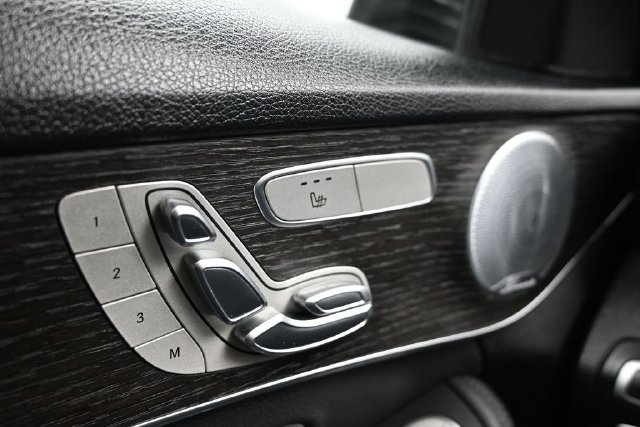 Used 2021 Mercedes-Benz C 300 Sedan w/ Premium Package image 28