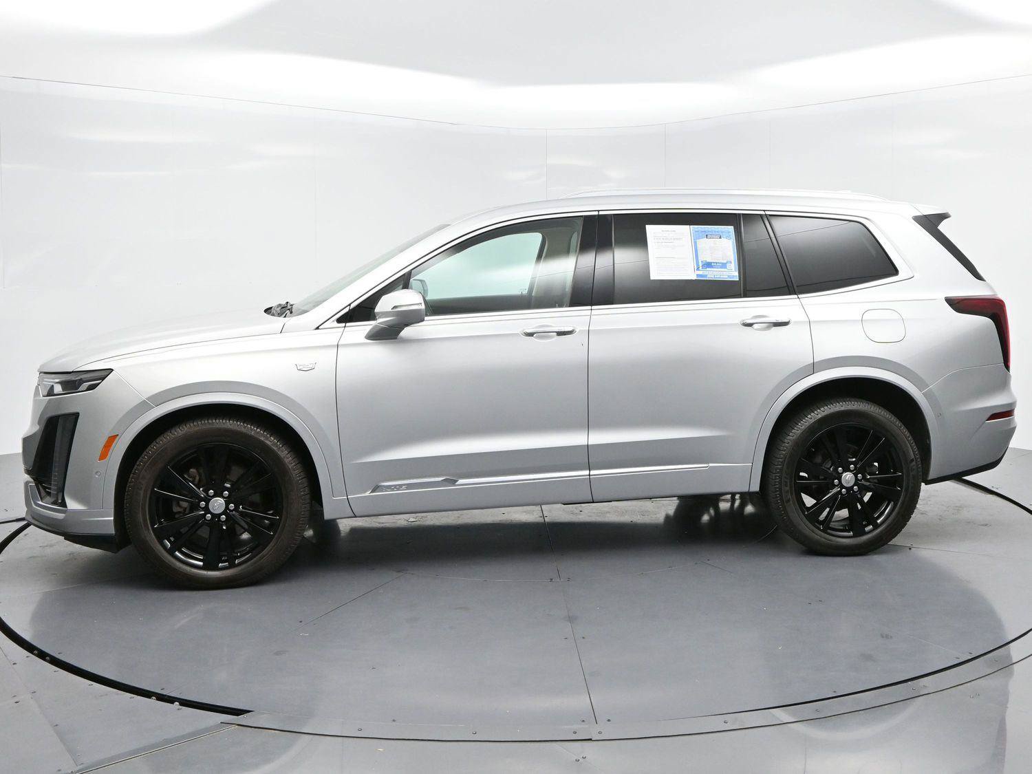 Used 2020 Cadillac XT6 Premium Luxury AWD/4WD image 4