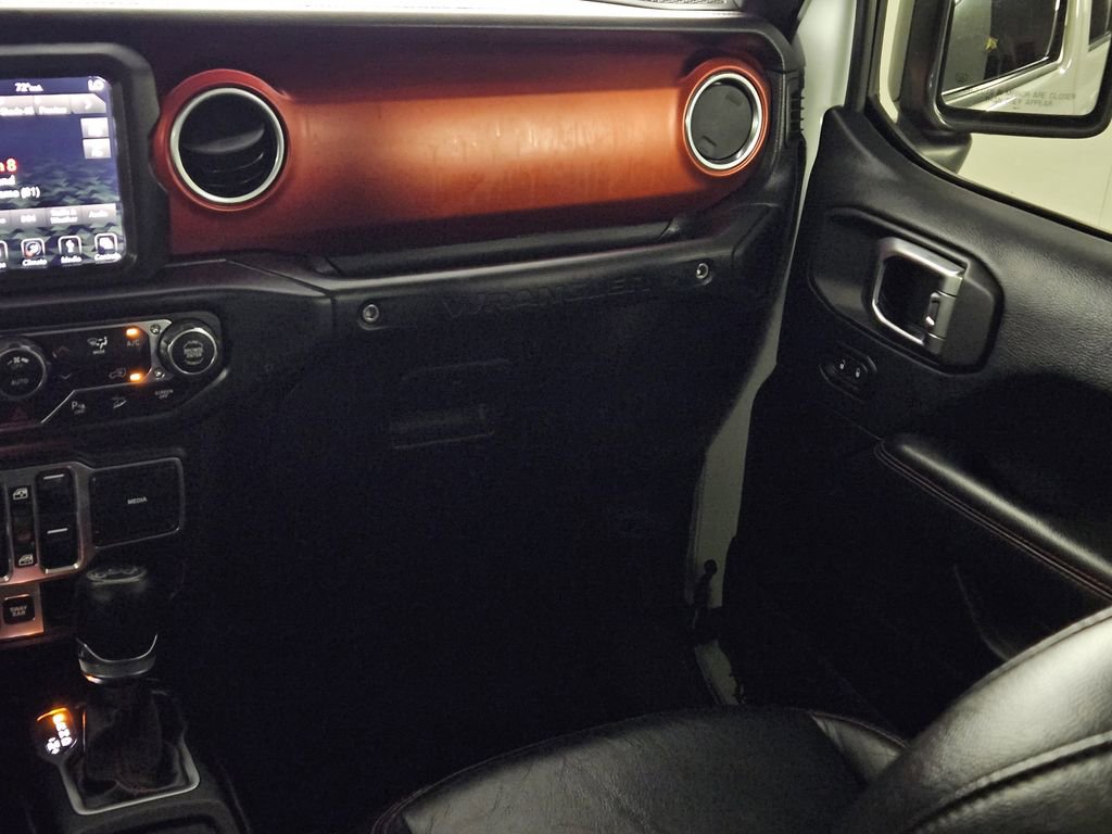 Used 2018 Jeep Wrangler Unlimited Rubicon AWD/4WD image 10