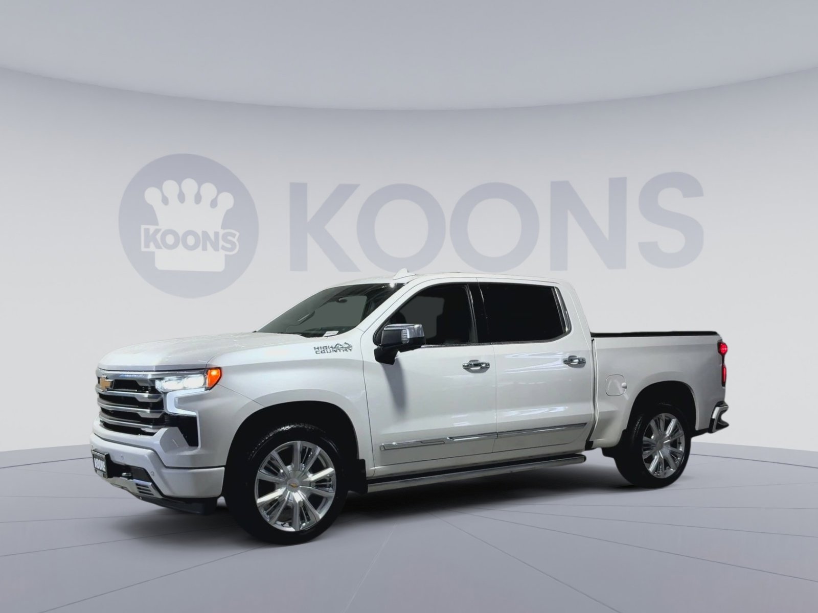 Used 2023 Chevrolet Silverado 1500 High Country w/ High Country Premium Package image 5