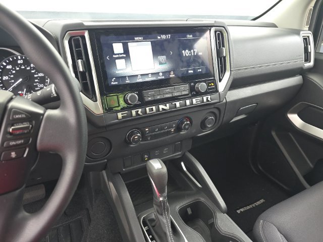 Used 2025 Nissan Frontier SV RWD image 18