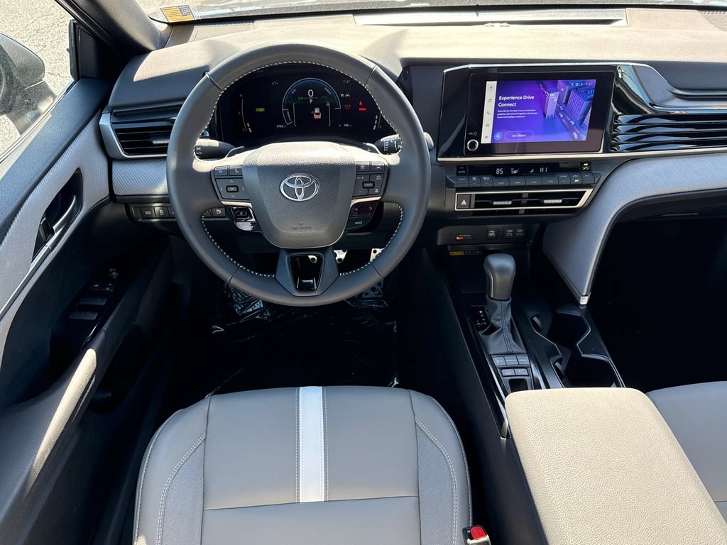 Used 2025 Toyota Camry SE AWD/4WD image 22