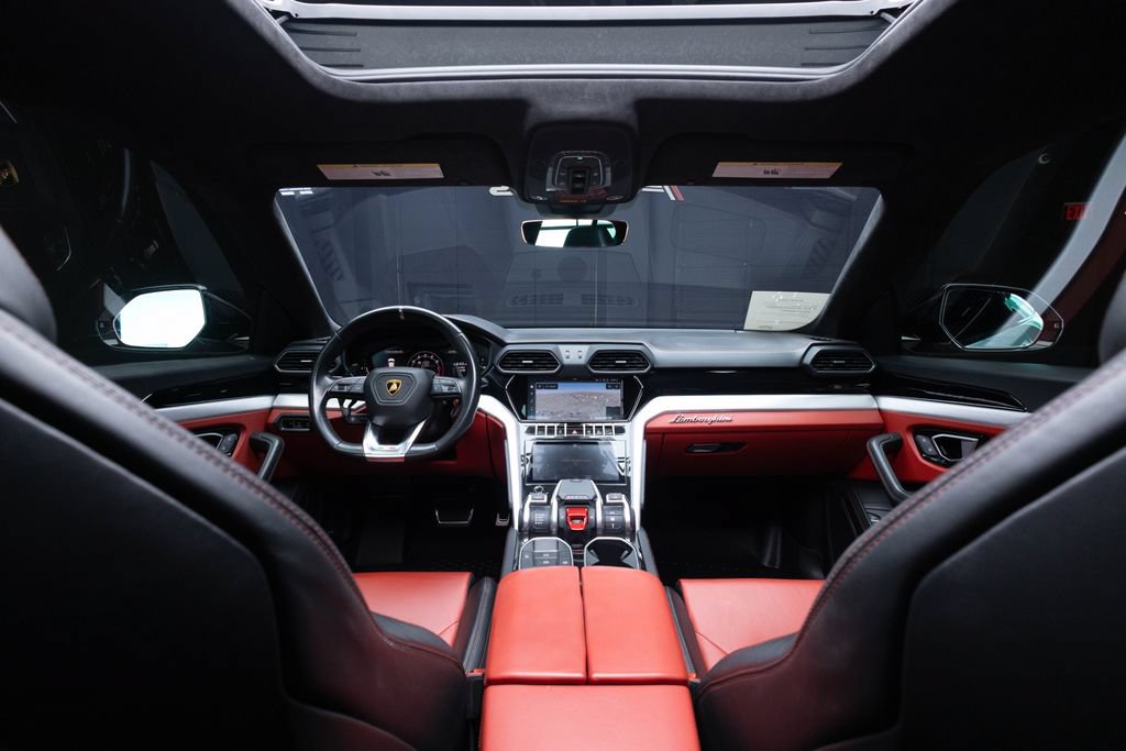 Used 2022 Lamborghini Urus AWD/4WD image 57