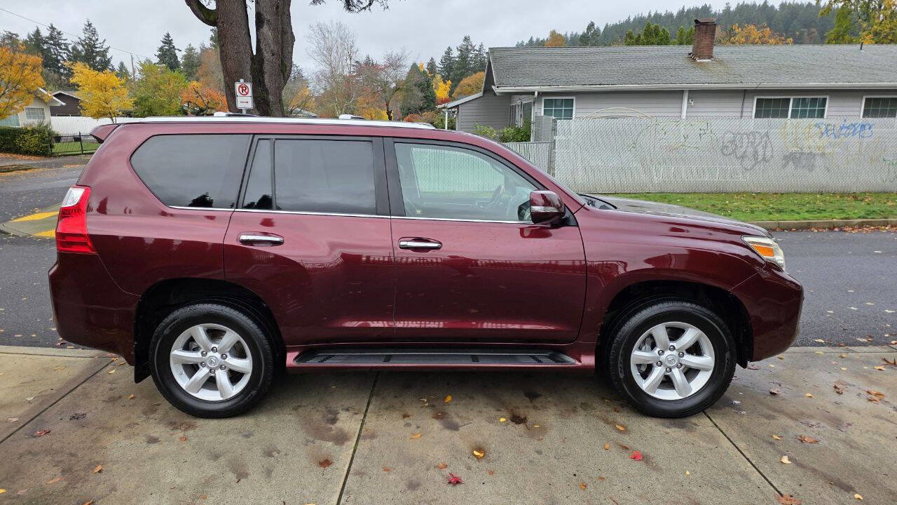 Used 2010 Lexus GX 460 image 4