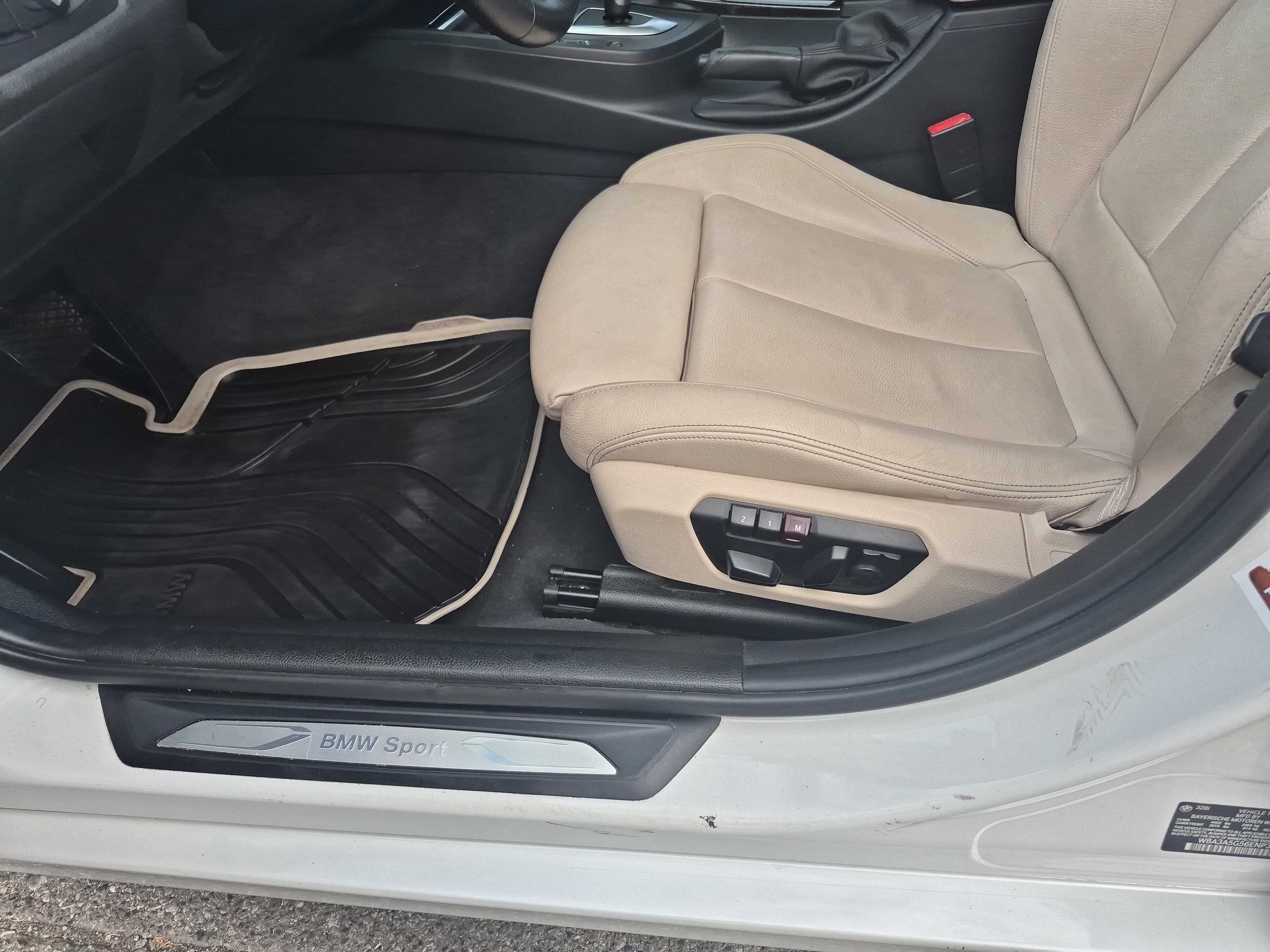 Used 2014 BMW 328i Sedan RWD image 11