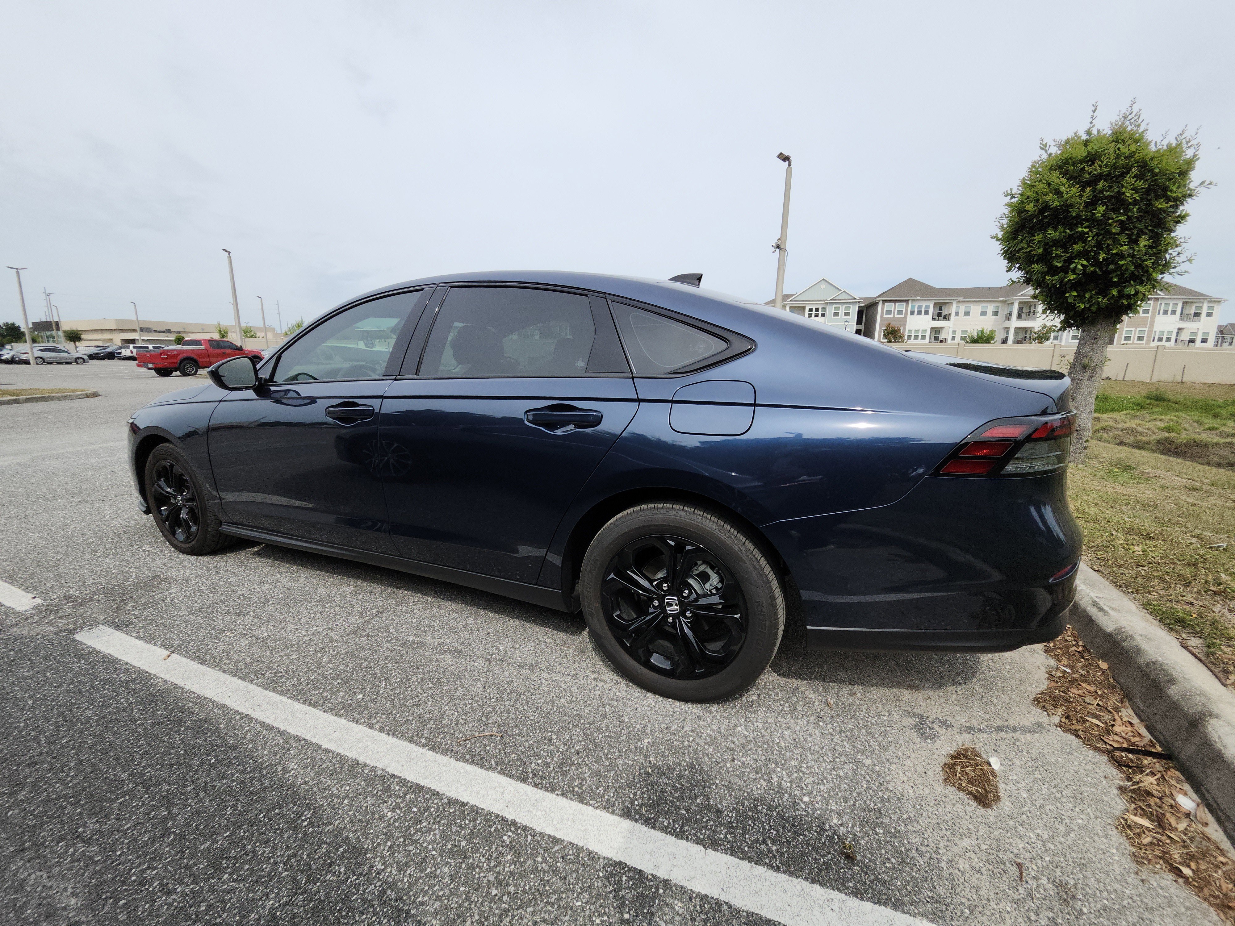 Used 2025 Honda Accord SE image 17