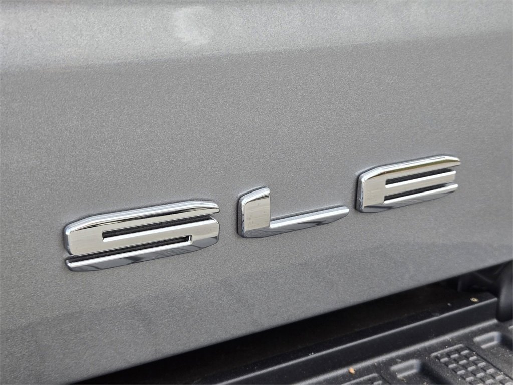 New 2026 GMC Sierra 1500 SLE image 7