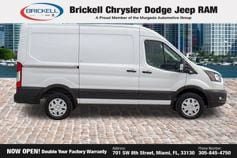Used 2022 Ford E-Transit 148 High Roof Extended RWD image 2