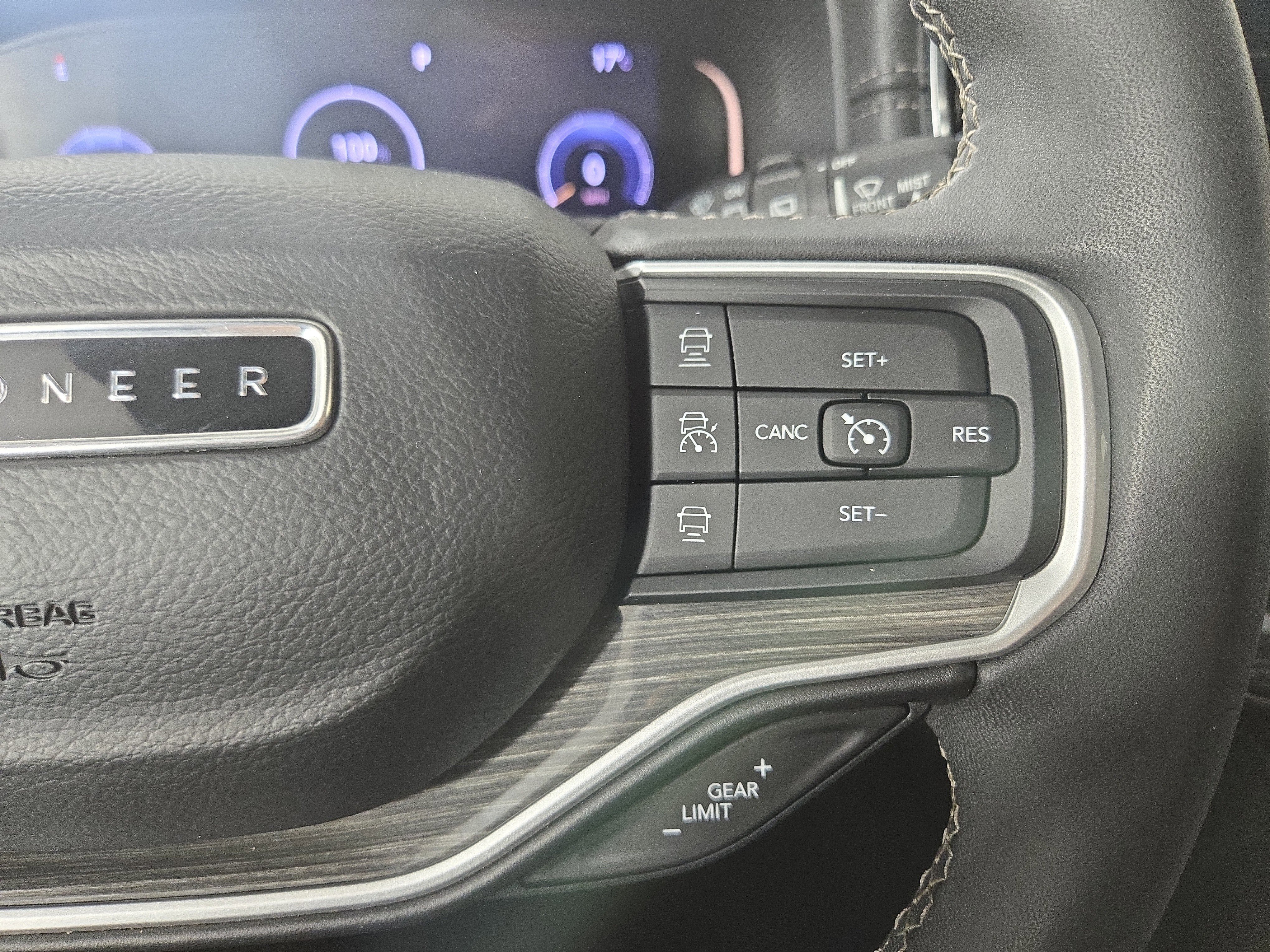 Certified 2022 Jeep Wagoneer Series III image 18